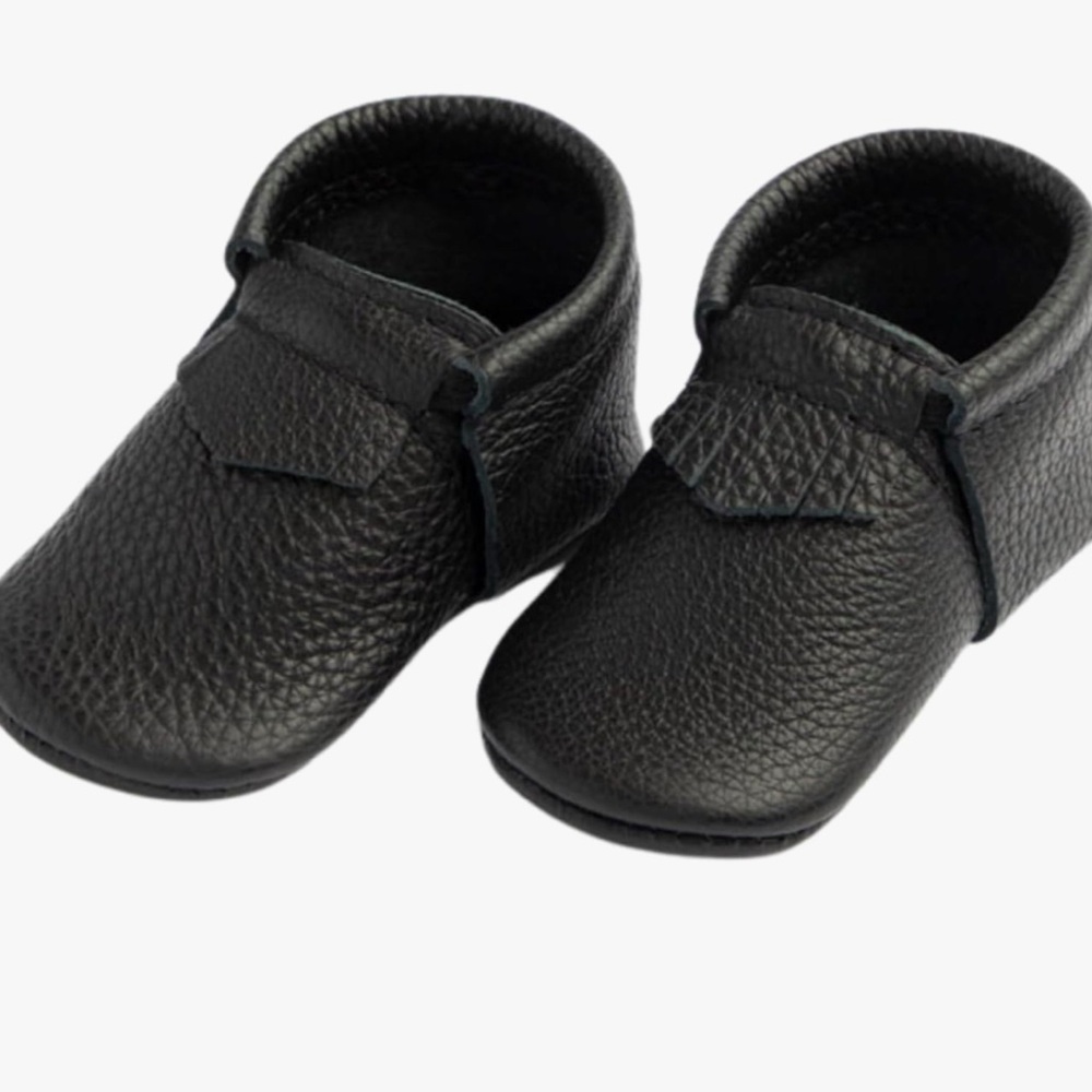 Freshly Picked First Pair Carbon City Moccasin size 3 NWOT
